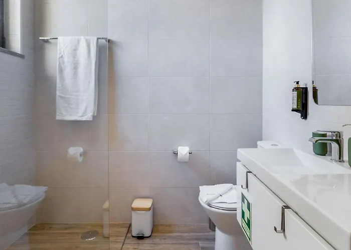 Quinta Dos Arcos 2br W/ Ac & Pool By Lovelystay