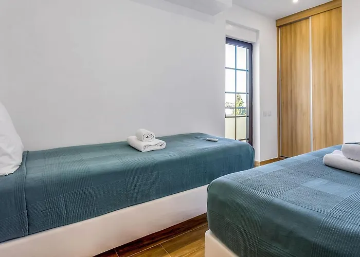 Quinta Dos Arcos 2br W/ Ac & Pool By Lovelystay Alvor